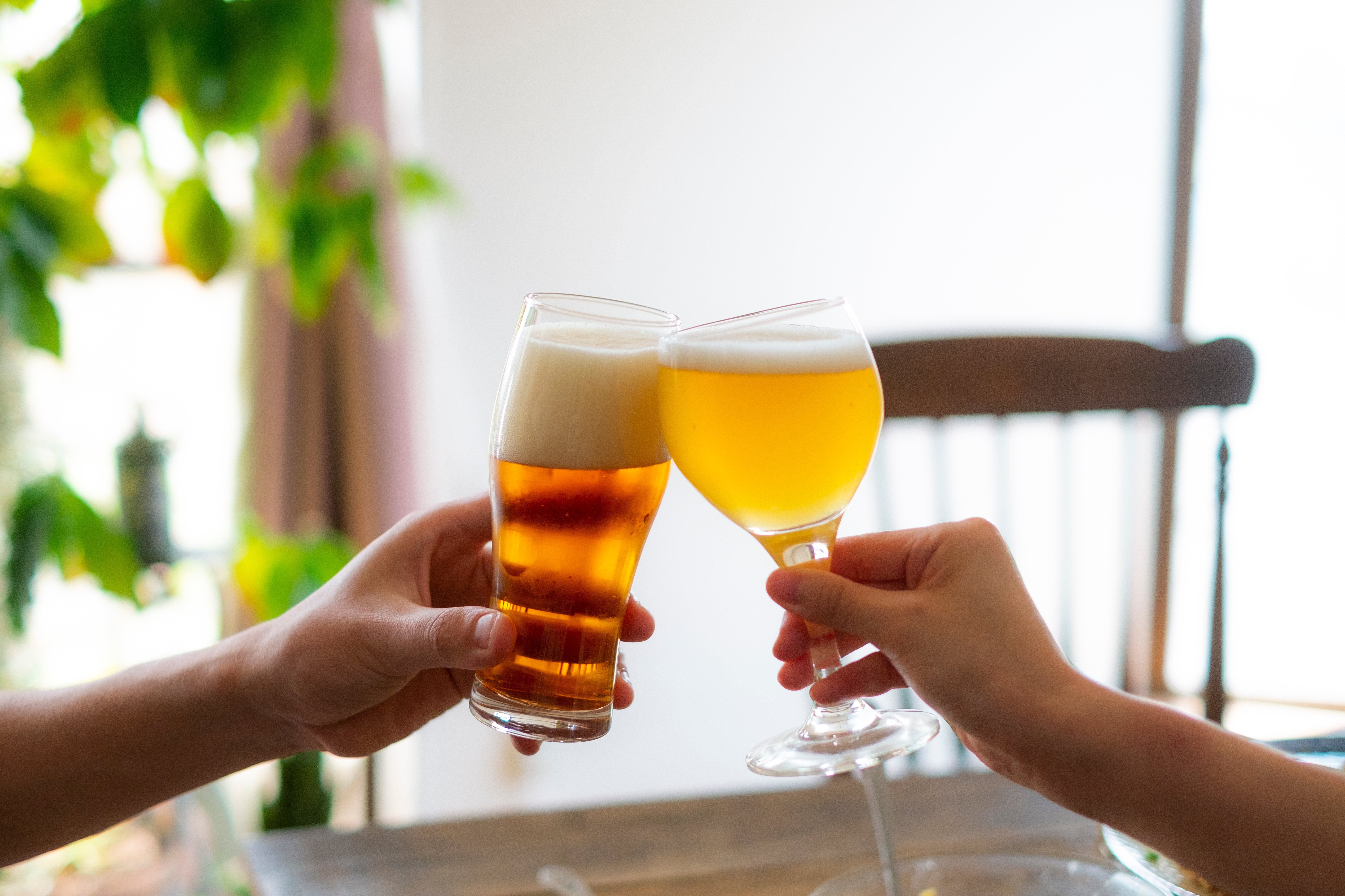 【クイズ】以下の『高尿酸血症の定義』は正しい？間違い？